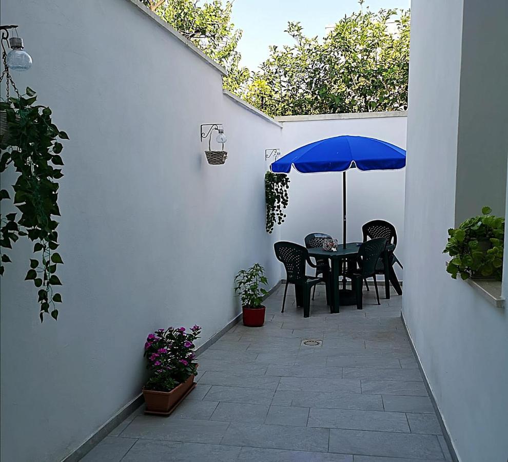 Villa A Casa di Santé Arnesano Exterior foto